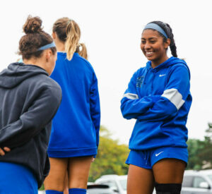 Fatima Bustamente with her team