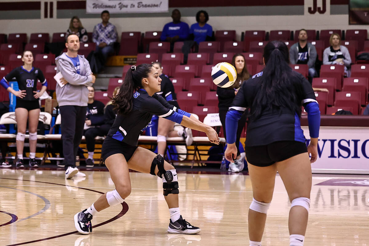 Brianna Torres passing the ball at the tournament. 