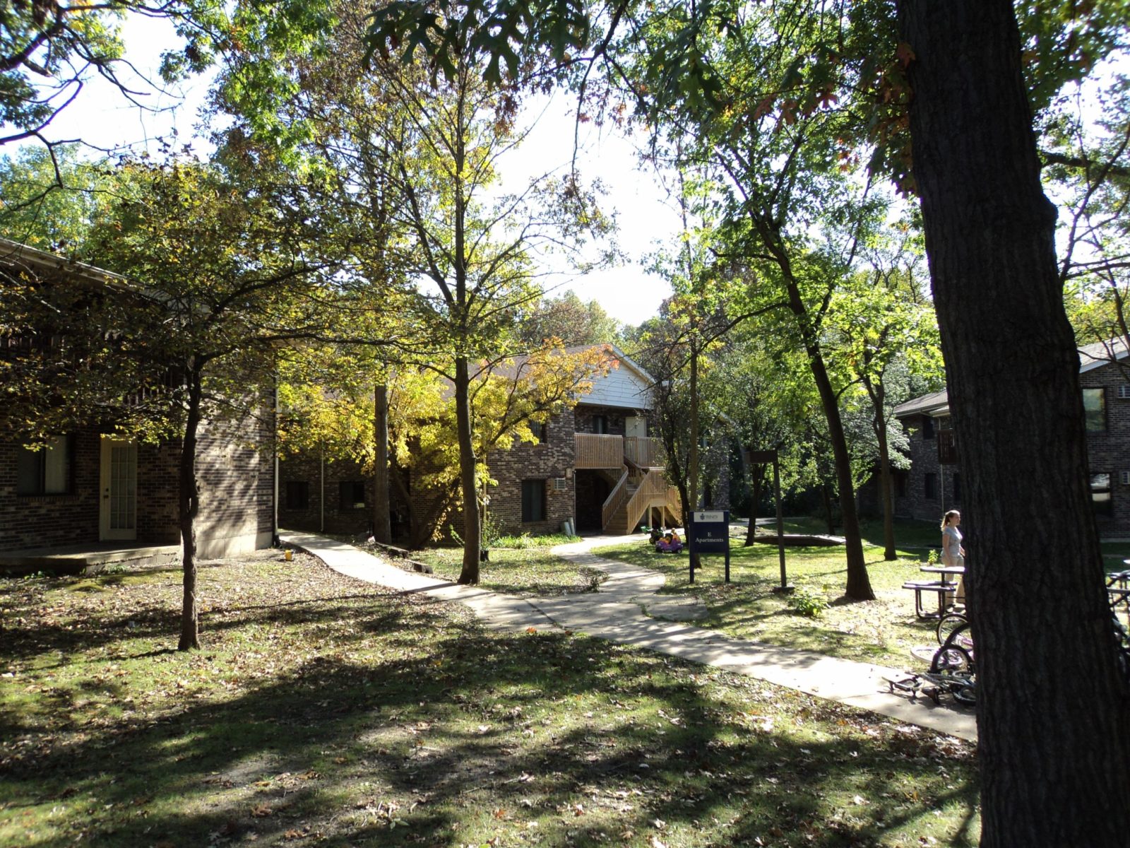 DEF Apartments Trinity International University