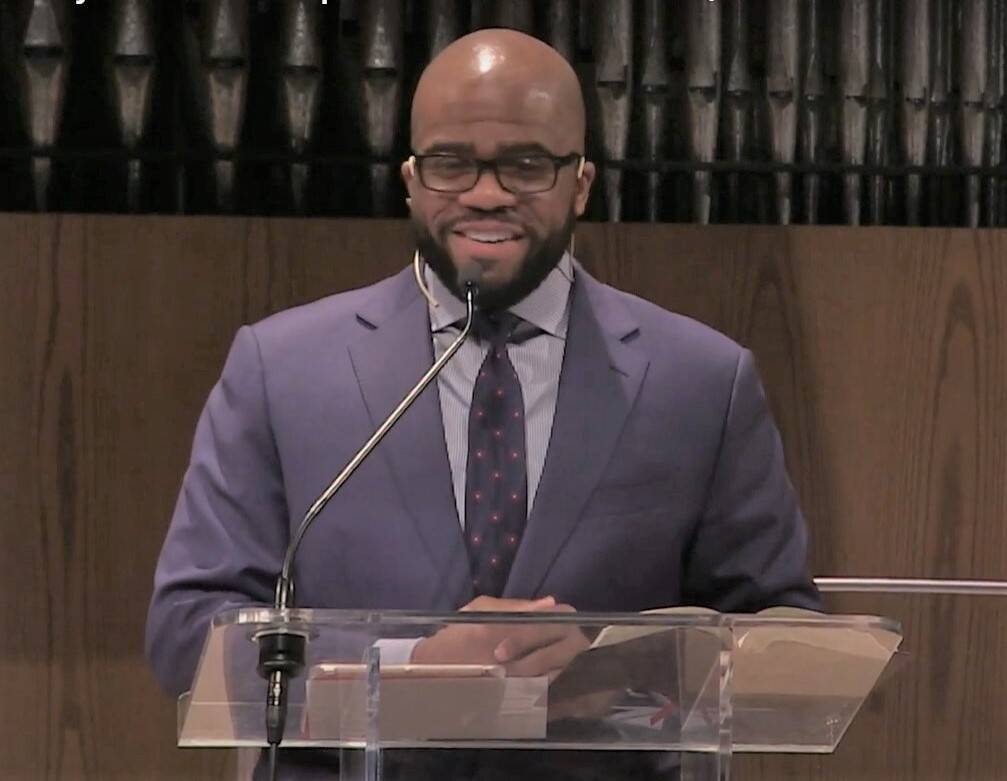 149. Watson Jones III preaches in chapel as 2018 Alumnus of the Year