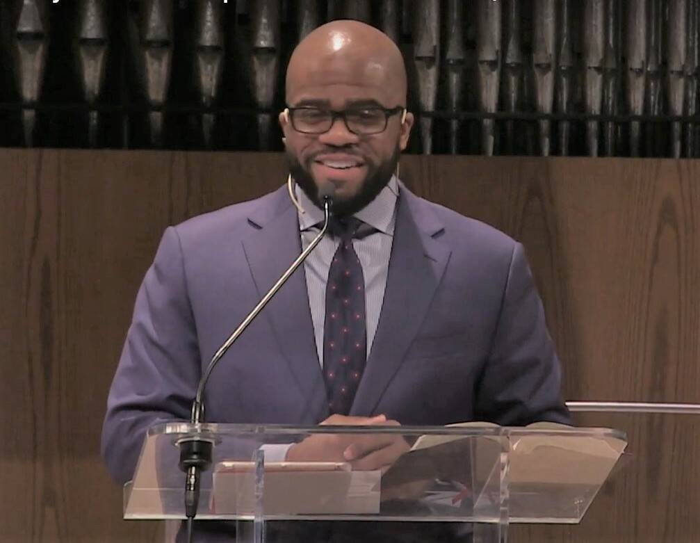 149. Watson Jones III preaches in chapel as 2018 Alumnus of the Year