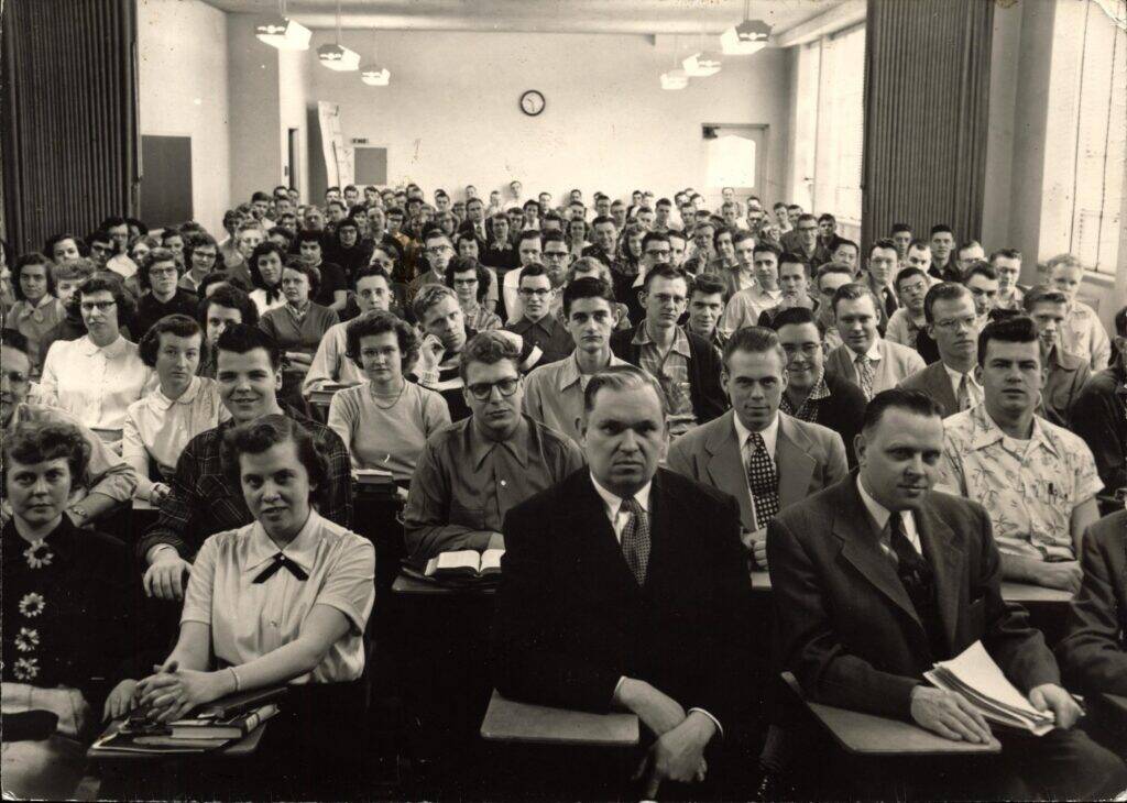 39. Lecture hall of the Academic Building